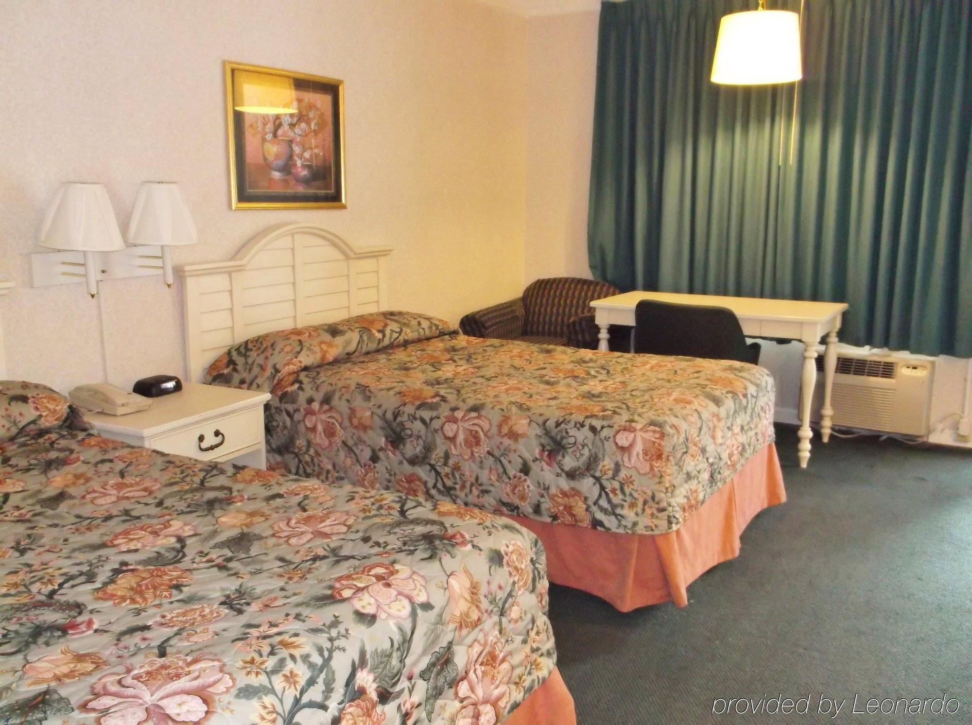 Azalea Inn & Suites Wilmington Buitenkant foto